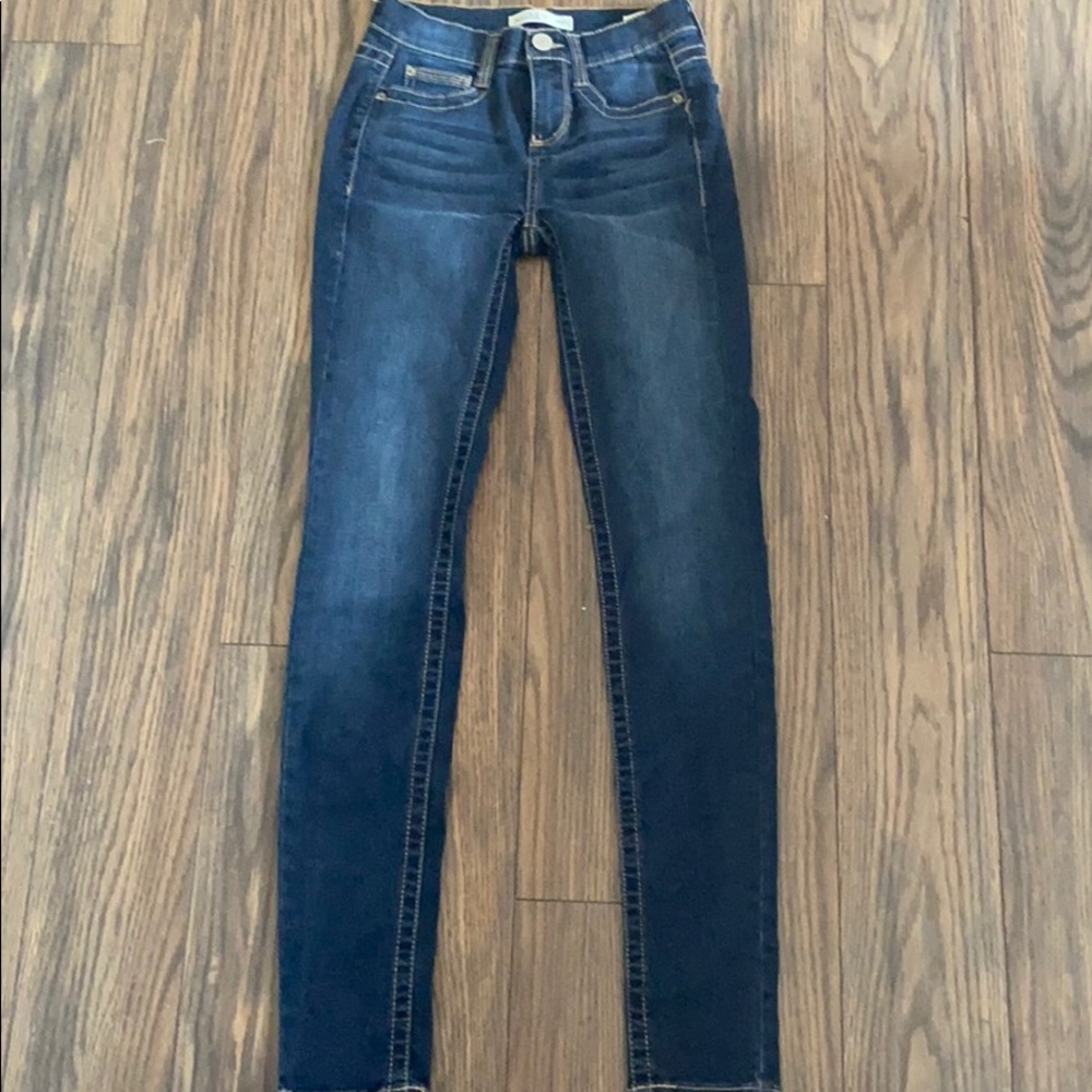 dark blue jeans